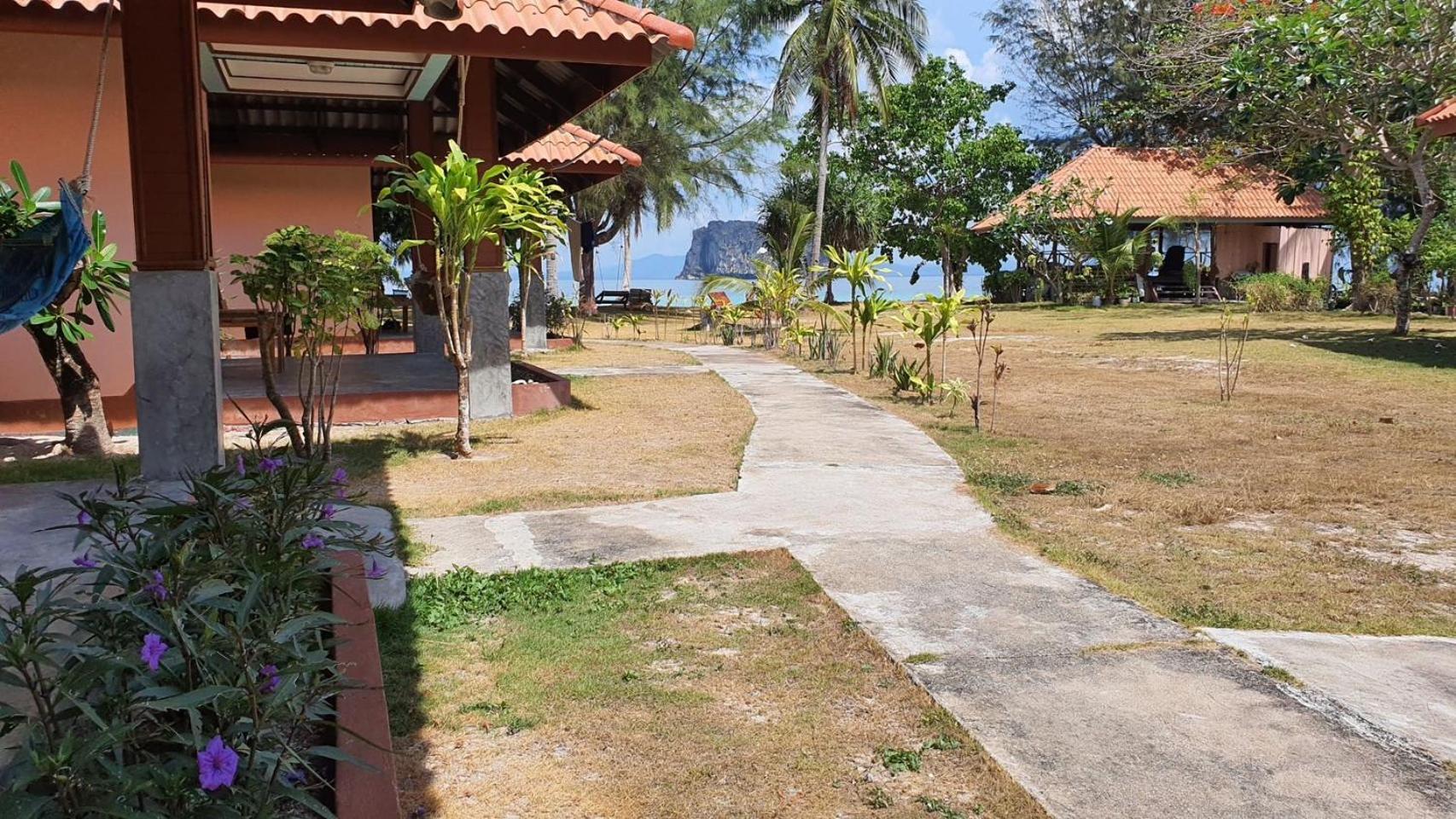 Koh Ngai Kaimuk Thong Resort Exterior photo